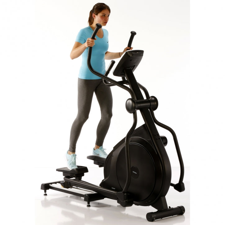 CX 8.4 crosstrainer Bluetooth-ühendusega