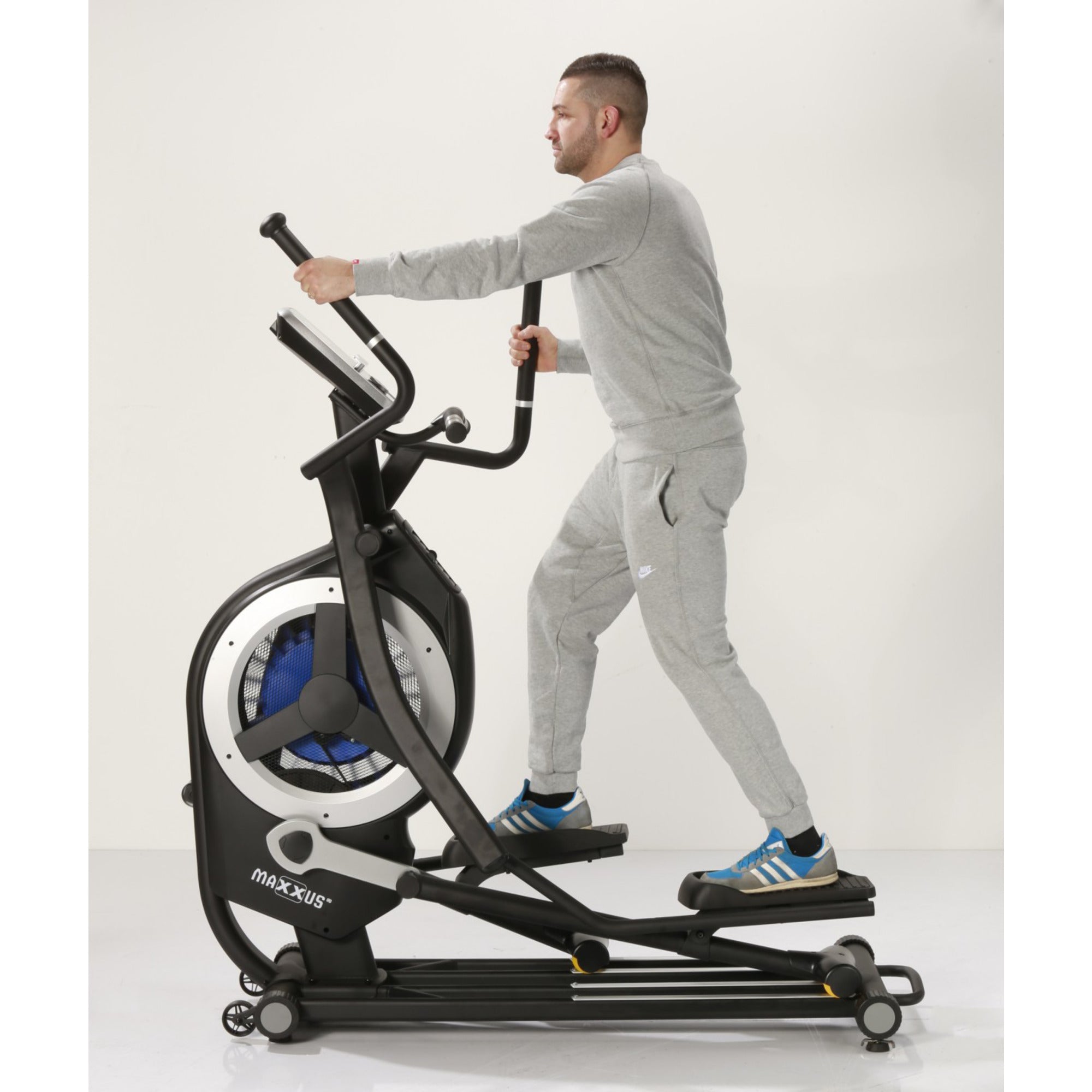Crosstrainer 10.1 Pro õhu- ja magnettakistusega